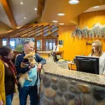 Icicle Village Resort 