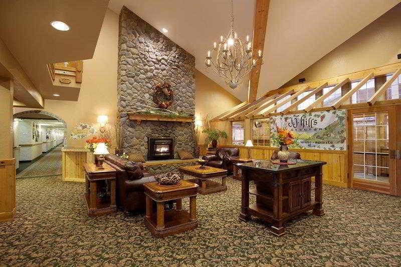Icicle Village Resort 3*