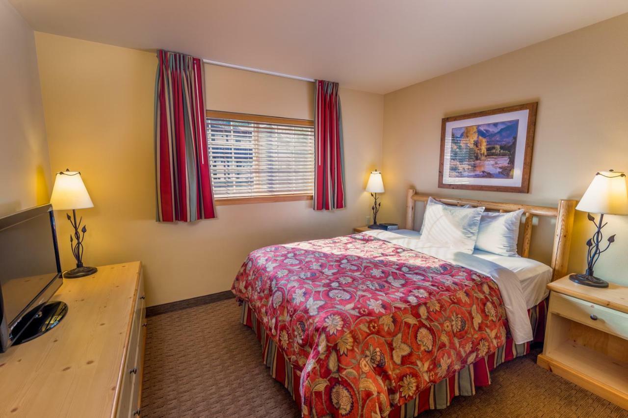 Icicle Village Resort 3*